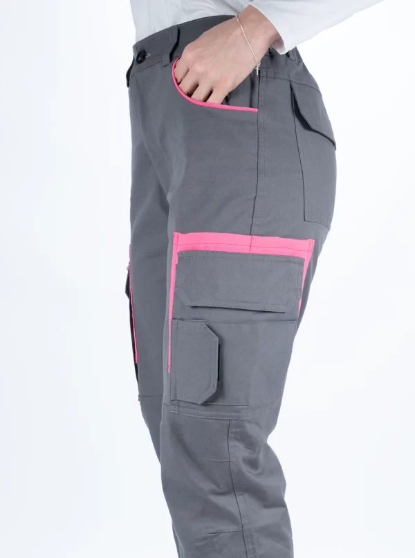 Pantalon Cargo gris claro hecho por fluir