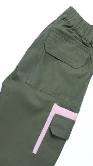 Pantalon Cargo verde hecho por fluir