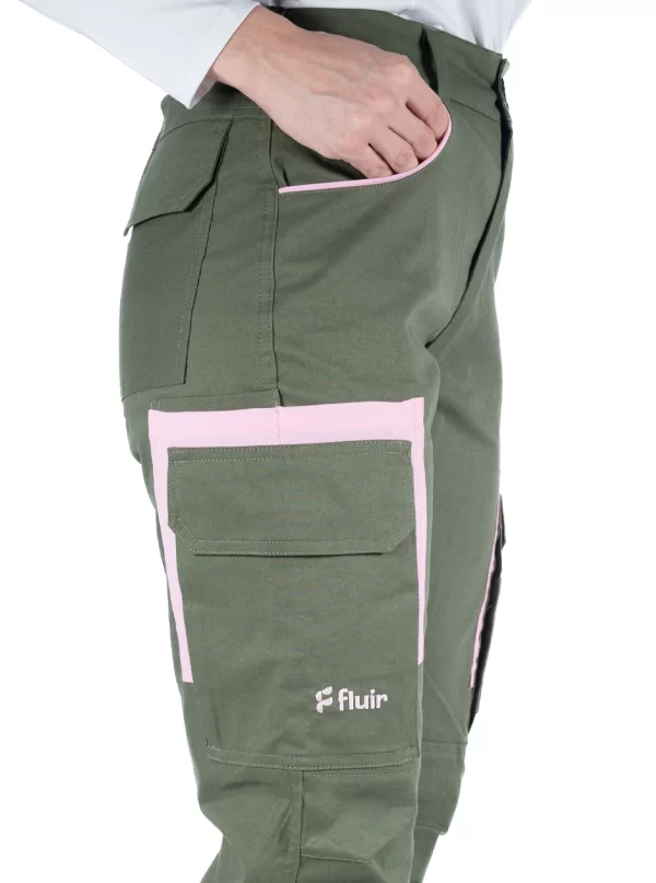 Pantalon Cargo verde hecho por fluir